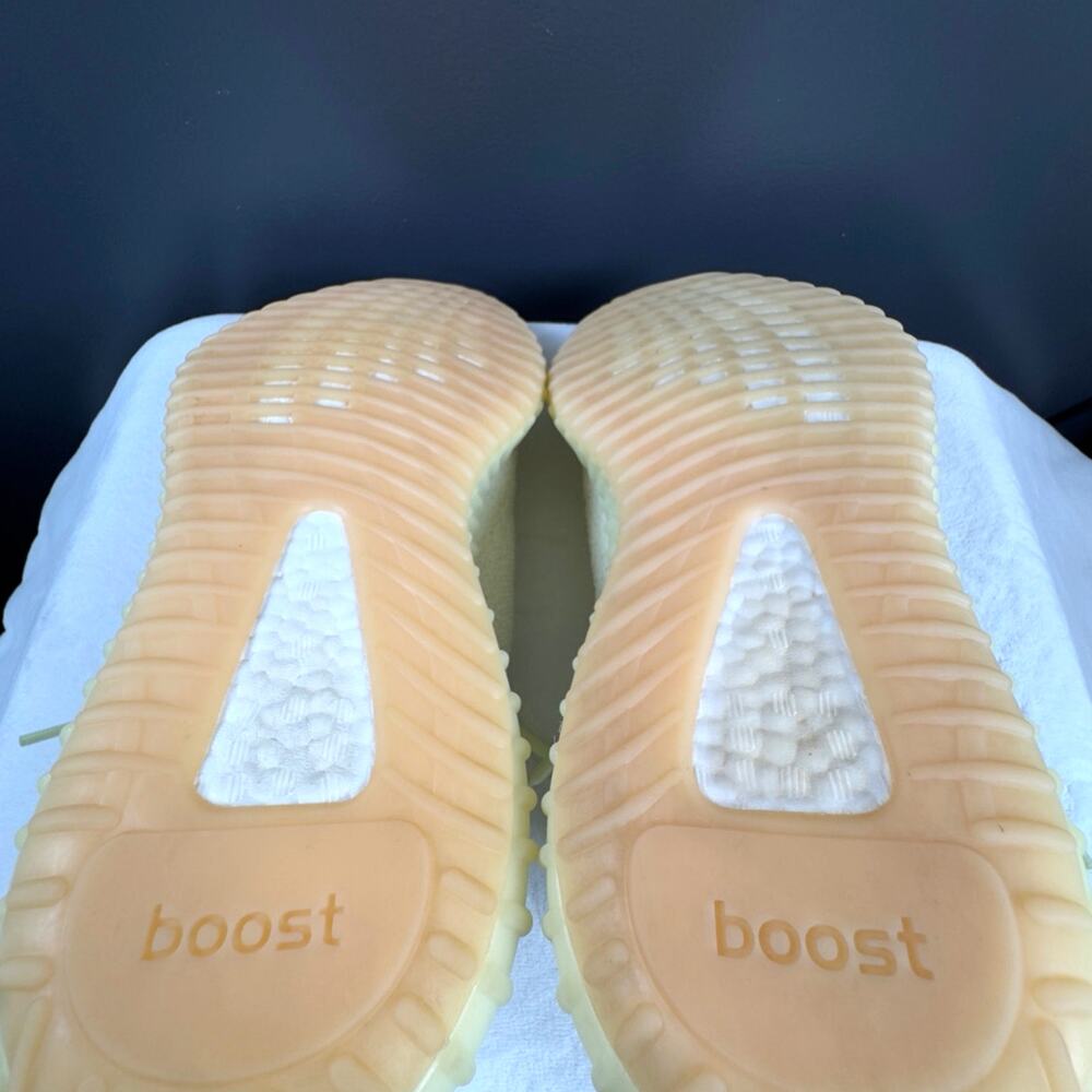 adidas Yeezy Boost 350 V2 “Butter” – F36980 | 10.5M - Picture 13 of 16